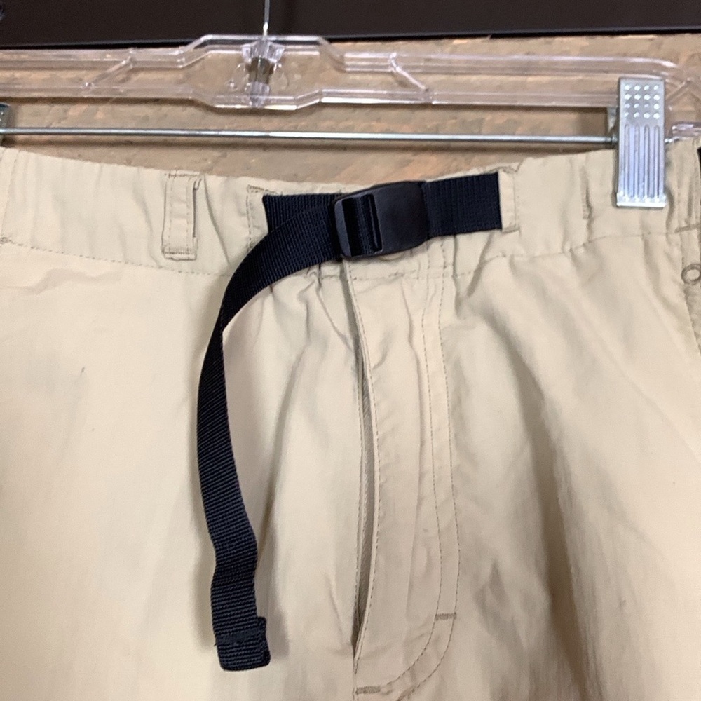 Patagonia GI III nylon shorts Khaki color Men’s Size Small - Picture 3 of 13